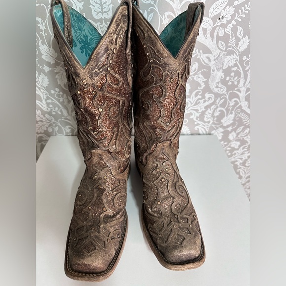 Corral Women’s Size 9.5M Glitter Inlay & Stud Taupe/Gold Square Toe Boots C3483 - Picture 4 of 13